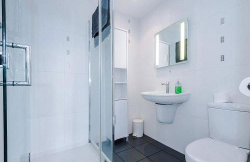 Modern 5BR Country Escape Hot Tub & Large Garden - Foto 33