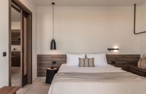 AKU Suites with private pools - Photo 13