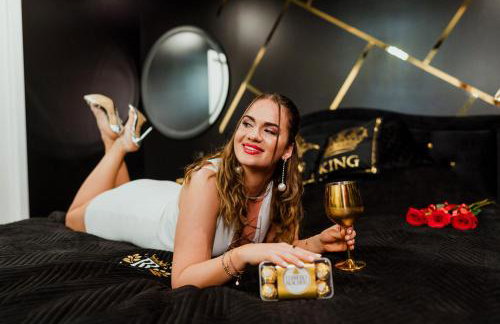 RoyalRelax Apartament w Lesie z Jacuzzi, Kinem domowym 88' - Białystok - Foto 34