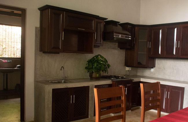 Galle Large Serviced Villa Near Beaches & Fort - Photo 11