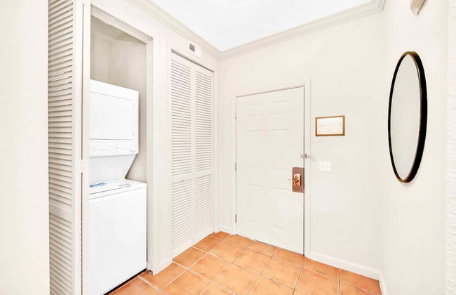 Upstay - Pet-friendly Suite w Hot Tub Pool Sauna - Foto 20