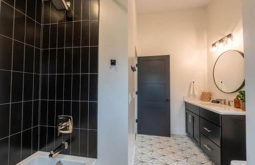 Michigan Mod Walk to Downtown - Foto 11