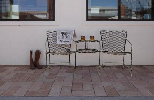 West Texas Hideout at Iconic Property - Foto 22