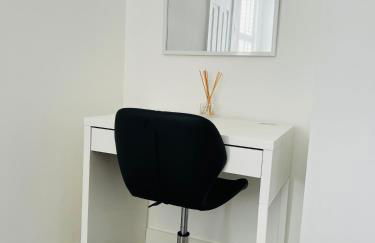 Beautiful, Luxurious 3 Bed house, Perfect for Contractors , Family & Friends - Foto 24