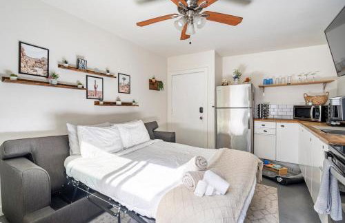 2BR Apt with BBQ & Parking Spring Fling Stay - Foto 5