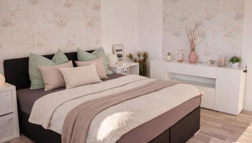 Familienfreundliche große Ferienwohnung mit Spielplatz direkt am Haus & viel Natur - Foto 4