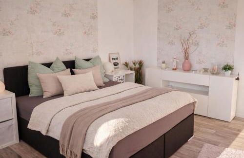 Familienfreundliche große Ferienwohnung mit Pool & Pferden - Spielplatz direkt am Haus - Foto 9