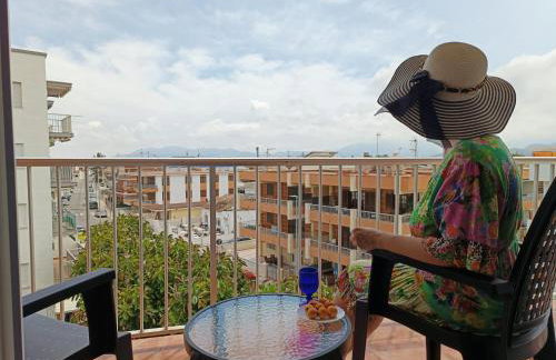 Sunny Balcony - Foto 14