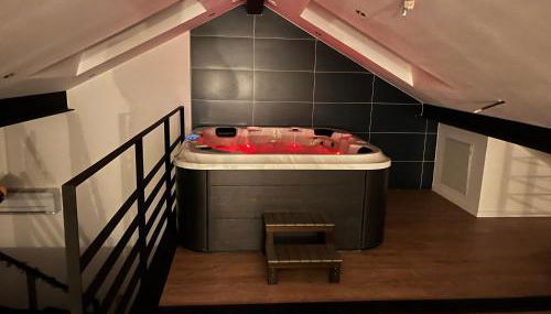 Loft industriel avec jacuzzi - Foto 3