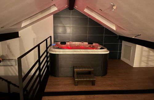 Loft industriel avec jacuzzi - Photo 3
