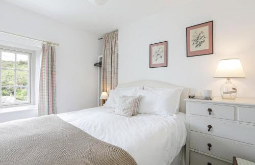 Lobster Pot Portloe views of the village and sea - Photo 18