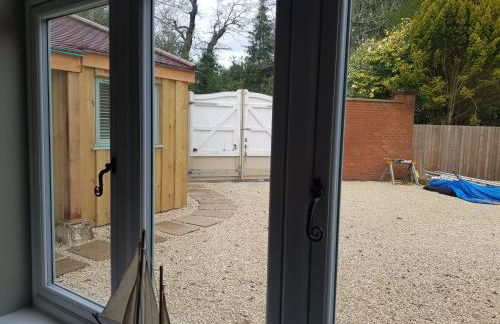 The New Forest Manor Apartment - Photo 18