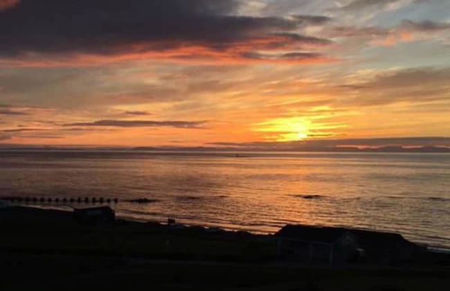 Beachview Holiday Flat 2 - Photo 18