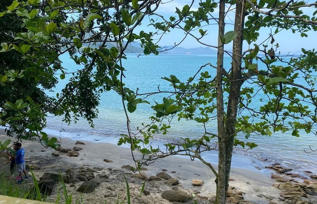 Suítes aconchegantes com piscina e praia - Foto 33