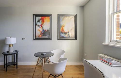 Luxurious Private One Bedroom Apartment with Sky TV, Movies & Netflix - Foto 12