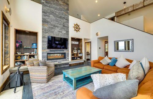 Oceanfront Home with Hot Tub, Sauna, 8 Mi to Newport - Foto 4