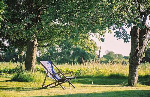 Orchard Cottage cosy rustic comfort just across the fields to a great Pub - Foto 23