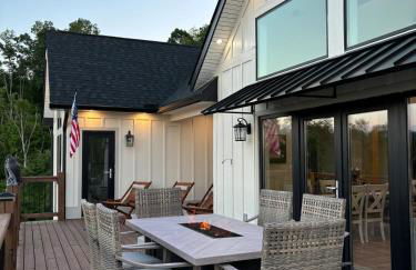 Exclusive Lakefront Retreat on Douglas Lake - Photo 13