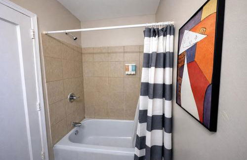 Birmingham 1BR Getaway Suite Near UAB with Parking - Foto 11