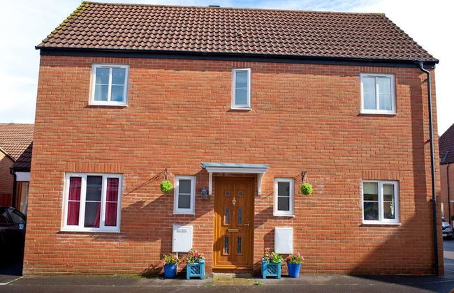 Karah Retreats - Calne - Photo 1