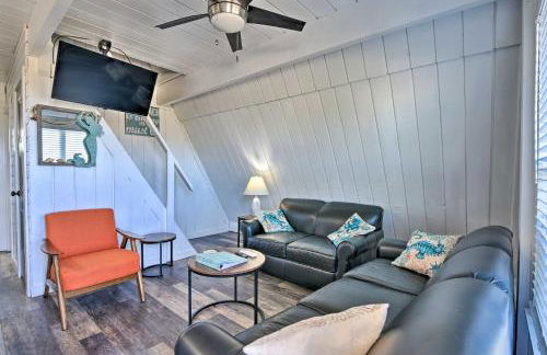 2 Blocks to Surfside Beach A-Frame Home with Deck - Photo 6