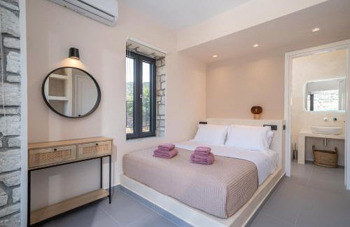 Luxury Stone Villa Aris, ideally located just a 5-minute walk from restaurants and shops - Foto 6