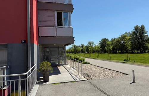 Lake Garden - Cozy Two-Bedroom Apartment with flexible Check-In, Terrace, and Netflix - Foto 6