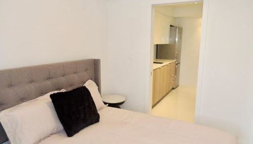 Lux design 2 bedroom unit sleep 4 in SoBe bst area - Foto 2