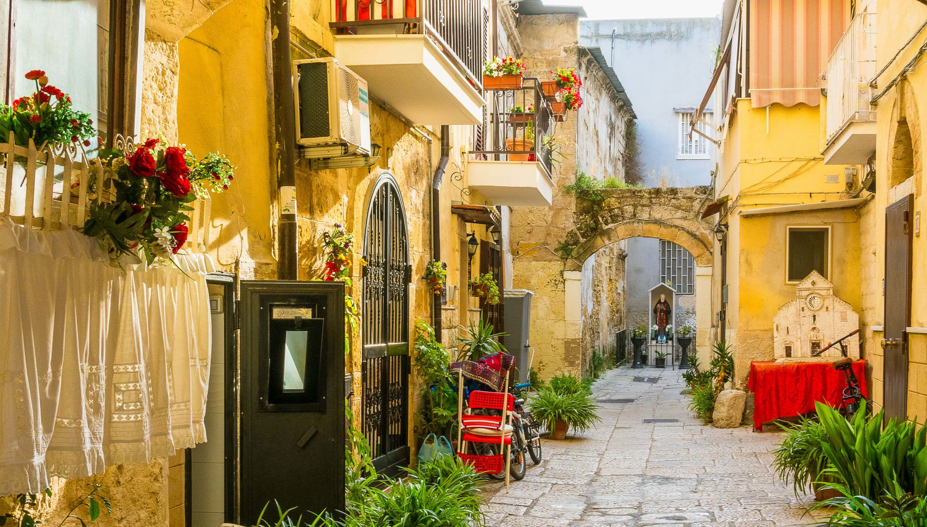 Walking Tour of Bari - Foto 1