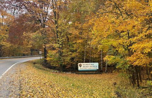 Sunset Serenity - INCREDIBLE HOME ON LAKE BLUFF! - Photo 48