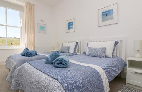 The Upper Deck - Photo 25