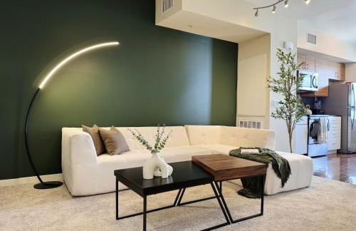 Stylish 1 Bedroom Apartment in LA with Free Parking - 10 Minutes away from Ceders Sinai - Foto 1