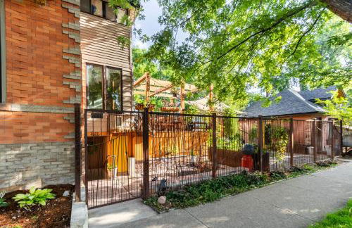 2 Mi to Downtown Denver Stylish Gem with Fireplace! - Foto 25