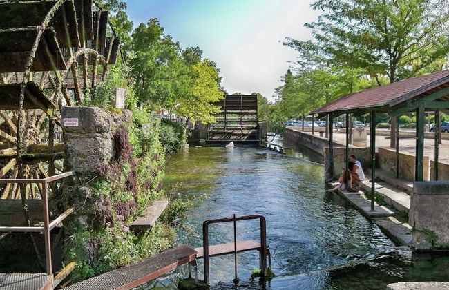 Villa in L'isle-sur-la-sorgue With Pool - Foto 38