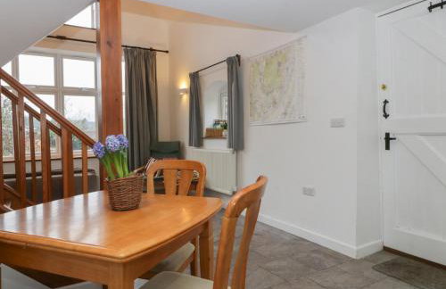 Horse Gin - Photo 11