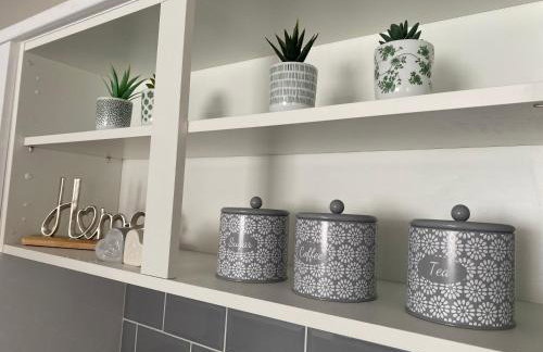 Modern 2 bedroom apartment, with car parking. - Foto 14