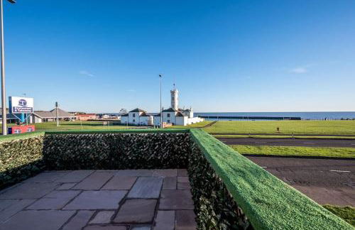 Sea View Luxury Apartment 3 bedrooms Free Parking - By Coast Apartments - Photo 5