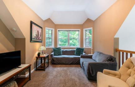 Bear Trail Chalet by Avantstay Retreat w/ Outdoor Living Deck & Fire Pit - Foto 119