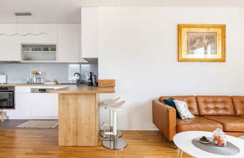 Eurorail logistics Apartment - Photo 35