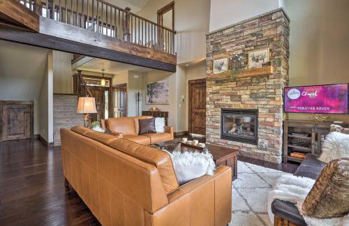 Modern Eagle Crest Escape with Patio and 2 Balconies! - Photo 6