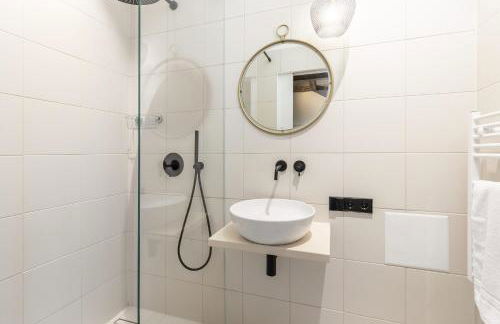 Brick & Beam Loft Duplex -30sqm- near Antonplatz - Foto 9