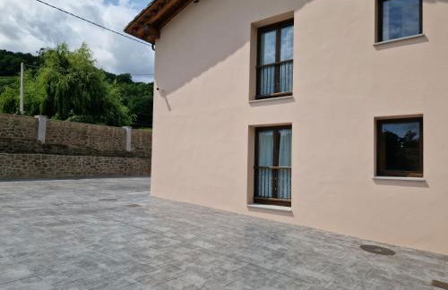 Apartamentos Villa de Panes - La Plaza - Foto 8