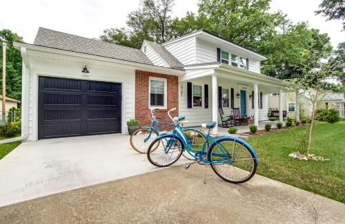 Bright and Sunny Getaway with Bikes 1 Mi to ESU! - Foto 37