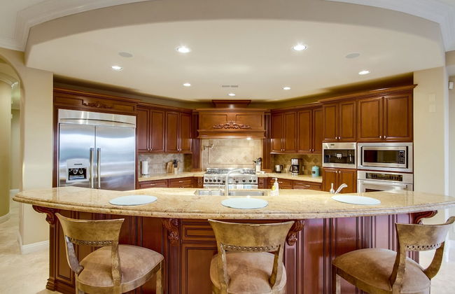 Tropical 5BR La Jolla Retreat by NamaStay - Foto 22