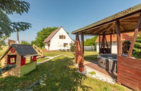 Nice Home In Udbina With House A Panoramic View - Photo 15