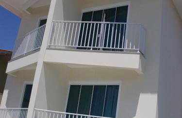 Apto 1 Quarto com Varanda e Estacionamento perto da praia - Foto 2