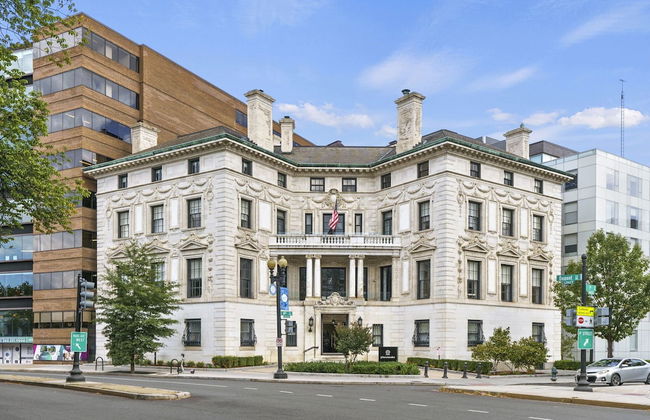 Placemakr Dupont Circle - Photo 1