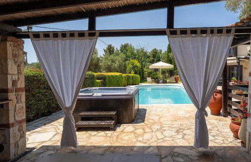 Eco Stone Villa with Private Pool and Jacuzzi - Photo 13
