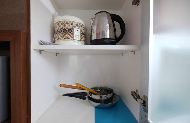 Compact Studio Saladin Mansion Apartment - Photo 8