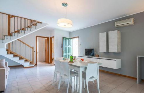 3 Bedroom Gorgeous Home In Albarella Ro - Foto 11